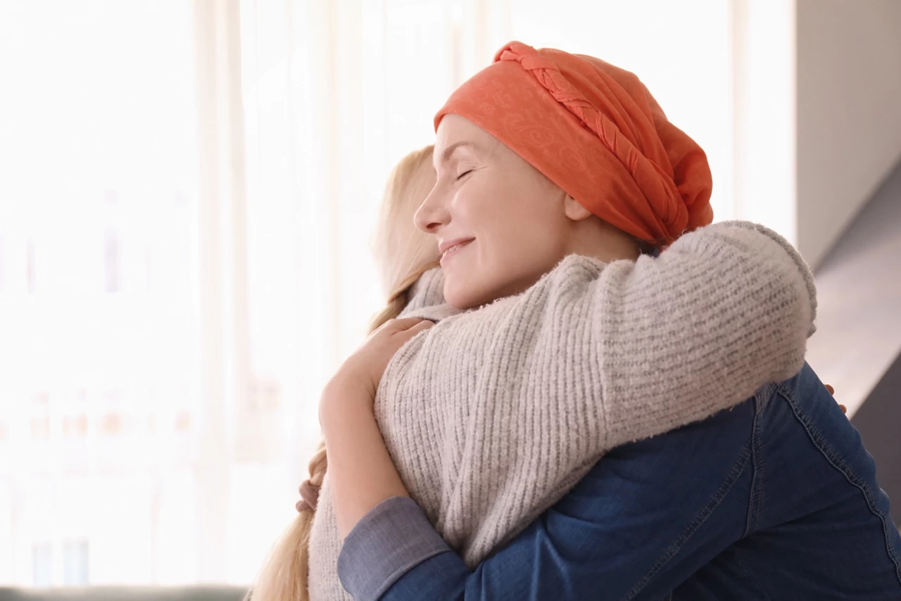 Oncology - Women hugging